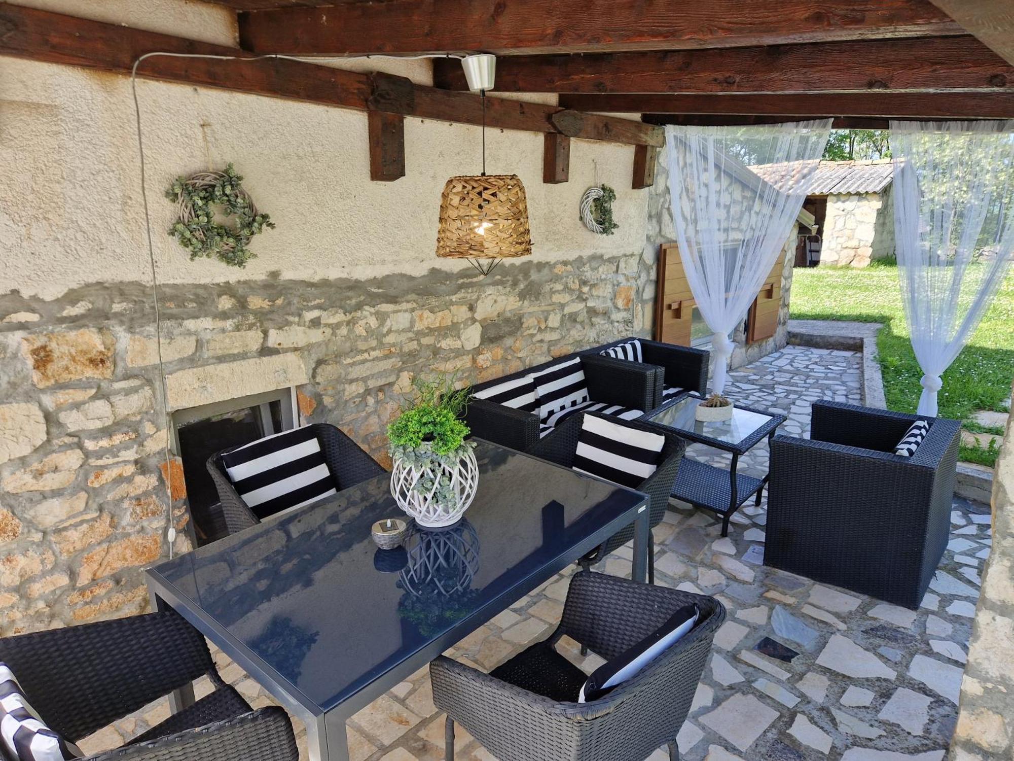 Holiday House Vuki Nedeščina Екстериор снимка